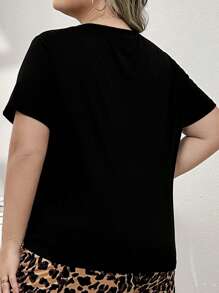 SHEIN Plus Size Czarny Mleczny Jedwabny Top Z Nadrukiem W Panterkę Z Naszytymi Kieszeniami Dzianinowy