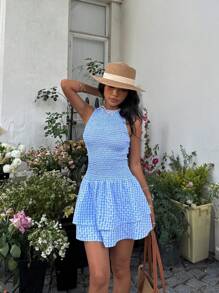 Sunnyshic 蓝色格纹无袖A字迷你连衣裙，松紧腰身，修身廓形，甜美法式风情，适合度假，春夏季