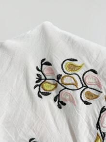 Florisole 女士春夏假期波西米亚风V领花卉刺绣超大衬衫 - 白色 - 查看 7