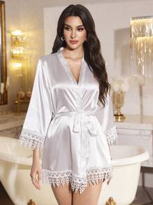LuxeNights 女士优雅花卉蕾丝拼接饰袖睡袍 - 白色 - 查看 3