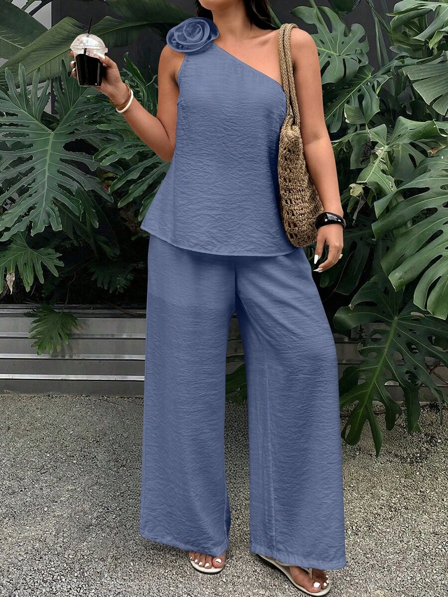 SHEIN Clasi 2 件套加大码纯色斜肩 3D 花卉上衣和裤子，夏季时尚