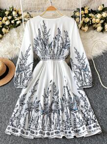 DreamSkyne Vestido Longo Maximalista com Estampa Floral e Decote em V, Manga Farol para Mulheres Plus Size, Roupa Refrescante e de Alívio de Estresse, Vestido Elegante de Veraneio Primavera/Verão para Lazer e Noite - Multicolorido - Visão 2