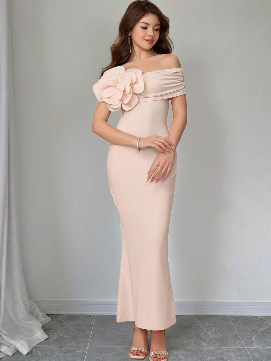 SHEIN Váy bó sát hở vai họa tiết hoa 3D dành cho bé gái tuổi teen, thanh lịch cho ngày tựu trường, hẹn hò, tiệc tùng, đám cưới, vũ hội, năm mới, sự kiện cocktail, phù hợp cho mùa xuân, hè, thu và đông - Màu be - Xem 1