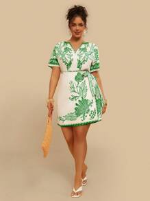 Travachic Plus Size Summer Holiday Plant Print V-Neck Short Sleeve Wrap Hem Dress - Green - View 5
