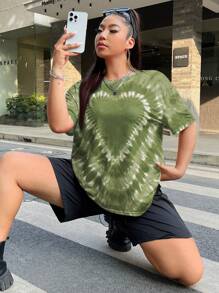 SHEIN EZwear Camiseta de manga corta casual y versátil con estampado de corazón para mujer de talla grande - Verde militar - Ver 3