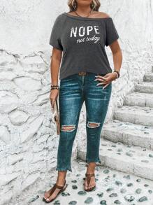 SHEIN LUNE T-shirt casual à manches courtes avec imprimé lettres asymétrique pour grandes tailles, pour femmes en été, aéroport. T-shirts graphiques pour le trajet, les vacances, minimalistes, simples et , convenant pour le port quotidien, les fêtes élégantes, les événements quotidiens, les vacances, le style bohème/boho, le retour à l'école, les concerts country, les sorties