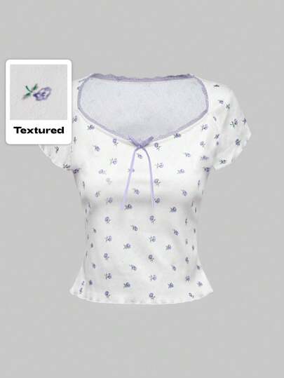 Kawaii Camiseta sexy con ajuste elástico, estilo casual Mori Girl, con estampado floral sencillo y lazo para mujeres