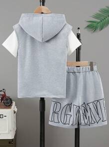 SHEIN Set da 3 pezzi di abbigliamento casual estivo per ragazzi: gilet con cappuccio, maglietta a tinta unita e pantaloncini, outfit versatile