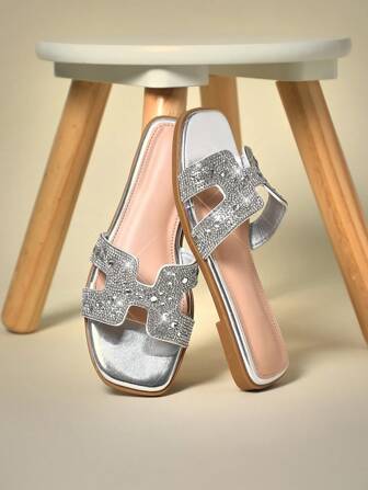 Mini mi Sandales argentées cristal pour enfants - Multi-facettes strass et découpes inspirées du style français, parfaites pour les soirées en station balnéaire comme pour les promenades en ville