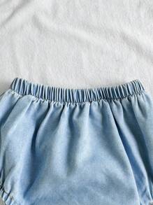 SHEIN Vintaside Kids Conjunto de top de denim de manga corta y parte inferior triangular casual de verano para niña, adecuado para uso casual en el hogar, actividades al aire libre y vacaciones