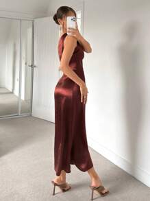 Siren Gaze 女式棕色不对称领口缎面腰部中长连衣裙、性感优雅通勤连衣裙、金属纽扣装饰连衣裙、节日连衣裙、时尚别致、通勤、优雅、性感、节日、海滩、夏威夷、婚礼季、毕业礼服、女士舞会礼服、女士鸡尾酒会礼服、垂坠领口、女士生日礼服、女士婚礼宾客礼服、紧身连衣裙商务休闲女士毕业礼服金属扣单肩缎面纹理派对通勤休闲优雅连衣裙