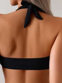Swim Basics 1 pieza Parte superior de bikini casual con cuello de halter y decoración de metal sencilla, para las vacaciones - Negro - Ver 2