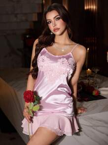 SilkySpell Camisón de satén elegante para mujer con aplicación de encaje