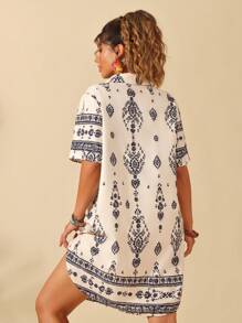 SHEIN Clasi Regular 2025 New Plus Size Women Pattern Placement Print Short Sleeve Loose Casual Shirt Dress - Apricot - View 2