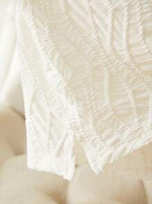 SHEIN Frenchy Plus Size Women Casual Simple Textured Solid Color Shorts, Side Split Design, Summer - White - View 3