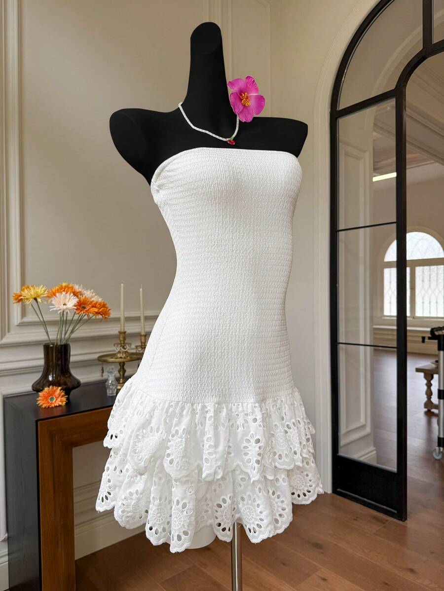 Comfortcana Vestido corto de mujer de punto blanco con diseño calado, bordado y parches - Blanco - Ver 1