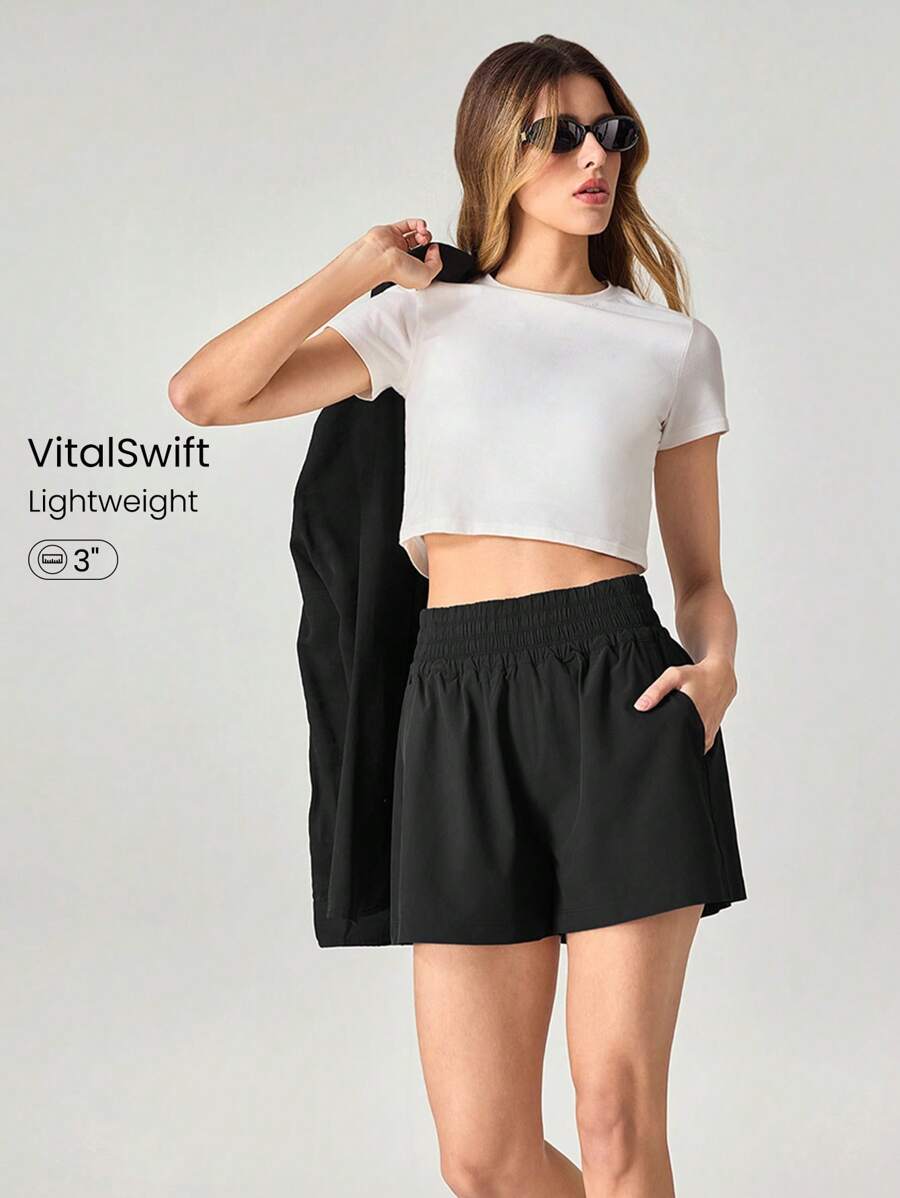 GLOWMODE VitalSwift 轻便速干侧袋短裤，适合阳光沙滩、中等强度瑜伽普拉提工作室日常休闲装 - 黑色 - 查看 1