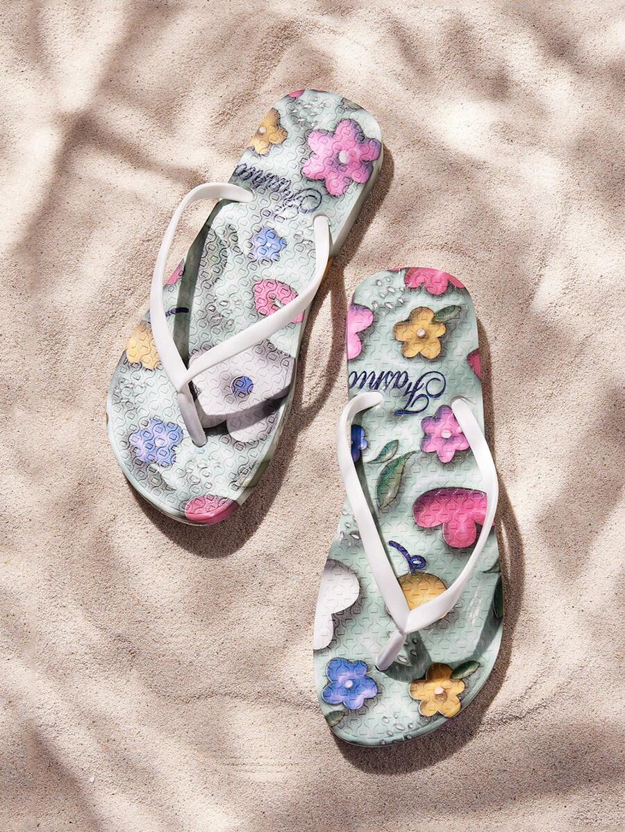 Grefit Women's Flip Flops, Beach Slippers, Colorful Flat Sandals Beach Thong Sandals, Slip-On Style, Lightweight & Comfortable, Non-Slip Suitable For Outdoor Walking, Street Fashion, Versatile Flat Slippers Indoor & Outdoor Wear Flip Flops Vacation Season Tropical Escape Patterns - Baby Blue - View 1