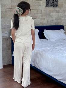 DAZY Conjunto de pijama con top de manga corta con volantes y estampado floral diminuto y pantalones para niñas preadolescentes, atuendos de verano para niñas, ropa de vuelta al colegio - Beis - Ver 6