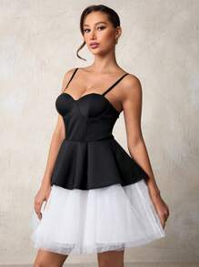 Glamine 女士撞色网眼荷叶边下摆吊带裙，优雅短裙 - 黑與白 - 查看 4