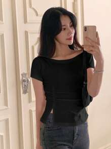 DAZY 女款純色短袖抓皺側開衩修身腰部T恤上衣 露肩上衣 - 黑色 - 查看 4