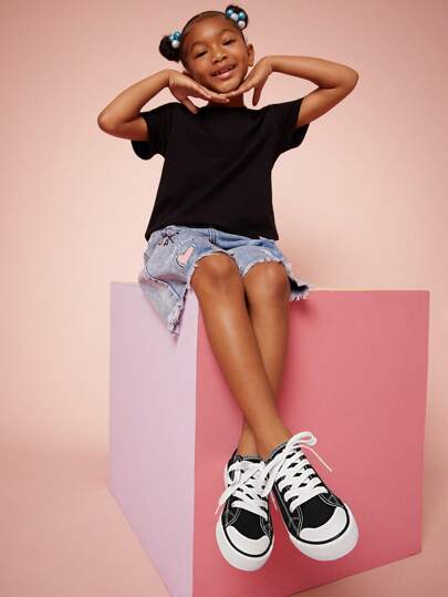 Mini mi Classic Kids' Skater-Chic Low Top Black Canvas Sneakers – Reinforced Toe Cap&Breathable Canvas Upper For School Playdates