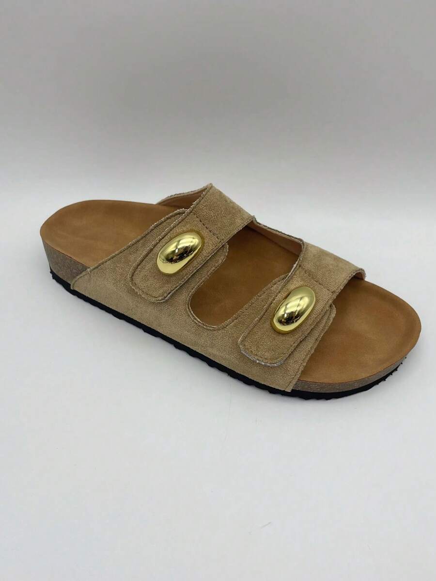 Solecia Sandalias planas casuales para mujer con decoración de metal, adecuadas para uso diario - Caqui - Ver 1