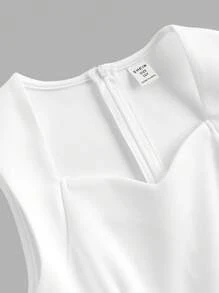 SHEIN Tween Girl Sweetheart Neck Crystal Decor Cross Waist Flared A-Line Knitted Dress