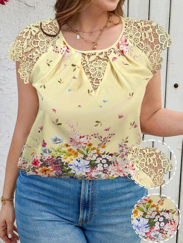 SHEIN Clasi Blusa de talla grande de verano con estampado floral, con parches de encaje, color amarillo mantequilla