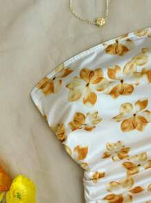 SHEIN Unity 女式夏季欧式美式花卉印花修身褶饰修身短款休闲度假抹胸迷你连衣裙 - 黃色 - 查看 5