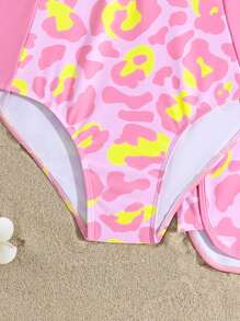 SHEIN 少女豹纹长袖连体泳衣（含短裤） - 粉色 - 查看 3