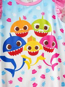 BABY SHARK X SHEIN Vestido pijama para niña con acabado de volantes en degradado de rosa y azul, con bloque de color y diseño de tiburón de dibujos animados - Rosa - Ver 5