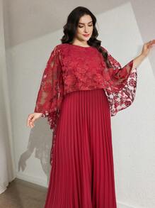 Modelyn Plus Size Women's Lace Patchwork Pleated Elegant Arabic Style Dress - Burgundy - View 5