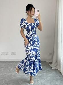 Elenzga Square Neck Short Sleeve Floral Print Ruffle Hem Casual Dress, Suitable For Spring And Summer - Blue and White - View 5