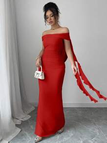 Women's Elegant Off Shoulder Ruffle Hem Mermaid Hem Dress, Summer - Red - View 4