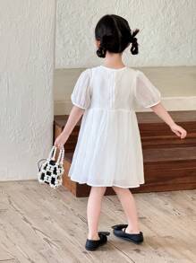 SHEIN Little Byeori Unga flickor Casual Loose Fit Bowknot Dekor Puff Sleeve Mini Klänning, Vit - Vitt - Visa 3