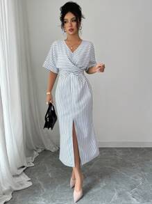 Chiquease V领交叉带条纹修身开衩连衣裙