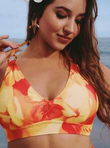 Elaquor Plus Size Tank Tops Country Floral Print Halter Bikini Set With Cover Up Skirt, Summer Beach Vacation - Multicolor - View 5