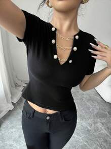 SHEIN Camiseta feminina com decoração de flores 3D e decote entalhado, moda para o verão - Preto - Ver 5