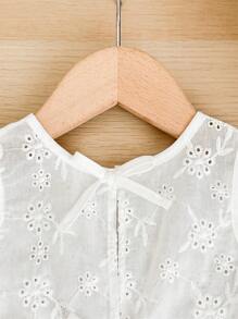 SHEIN LMoss Kids 女宝宝可爱夏季休闲百搭白色花卉刺绣背心 - 白色 - 查看 5