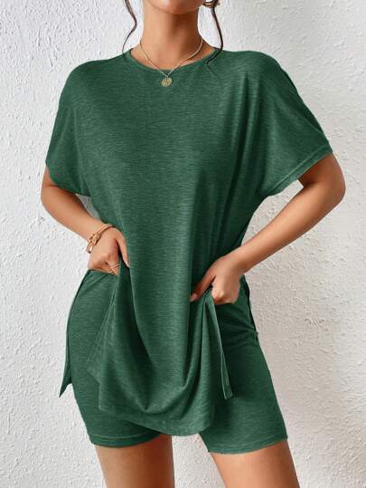 SHEIN Frenchy Women Solid Color Round Neck Batwing Short Sleeve T-Shirt & Shorts Casual 2Pcs Set Summer Green