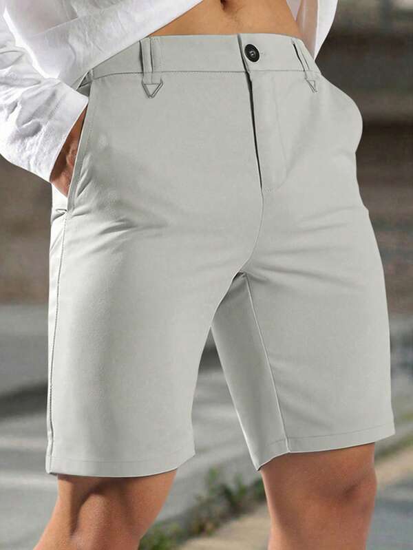 Manfinity Bizformal Pantaloni scurți casual gri deschis pentru bărbați, de vară, până la genunchi, decorațiune triunghiulară în talie, la modă și versatili, îmbrăcăminte pentru bărbați, pantaloni scurți pentru bărbați, îmbrăcăminte, pantaloni scurți pentru bărbați, haine pentru bărbați, pantaloni scurți pentru bărbați, pantaloni scurți pentru bărbați, ținute scurte pentru bărbați