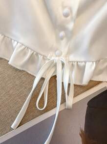 Franclia Blusa de verano elegante de mujer con botones delanteros y bajo con volantes de unicolor - Blanco - Ver 4