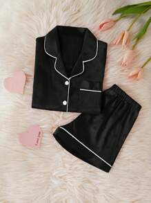 Conjunto de pijama con camiseta de manga corta y pantalones cortos con estampado de corazones de seda sintética para niñas