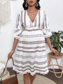 SHEIN 孕妇条纹V领拉链卡其色几何图案休闲度假哺乳连衣裙，夏季 - 卡其色 - 查看 4