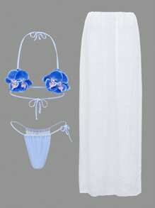 Swim SXY 女士三件套泳衣套装：浅蓝色面料三角形上衣，搭配蓝色花卉和白色蛋糕设计裙子，优雅的沙滩装