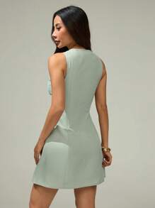 SHEIN PETITE Vestito casual senza maniche con collo tondo e bottoni frontali, tinta unita