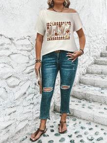 SHEIN LUNE Áo thun nữ cỡ lớn in chữ và hoa, cổ lệch, tay ngắn, thích hợp mặc mùa hè, áo thun in hình cho nữ. - Màu be - Xem 5