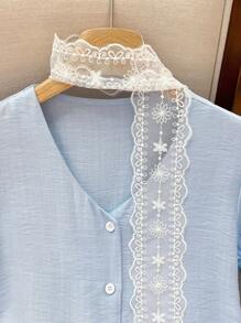 SHEIN Unity Camisa de manga corta con panel de gasa y volantes en el bajo - Azul y blanco - Ver 5