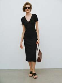 Lumivelle Vestido con cuello en V, torcido y de tela texturizada - Negro - Ver 4